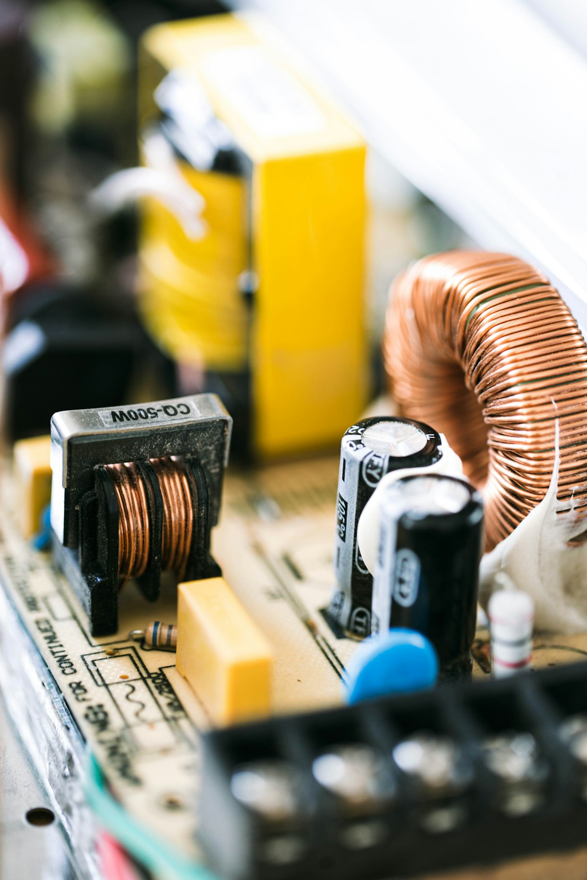 Linh kiện điện tử quyết định chất lượng của driver đèn LED